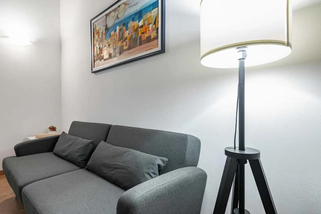 House Of Foscolo - Palazzo Cornazzani - By Host4U Apartment Pavia Italy