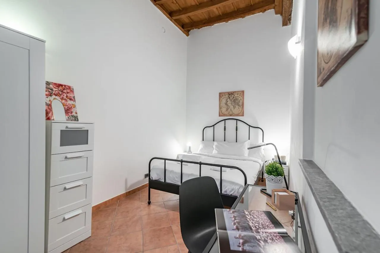 House Of Foscolo - Palazzo Cornazzani - By Host4U Apartment Pavia 0*,  Italy