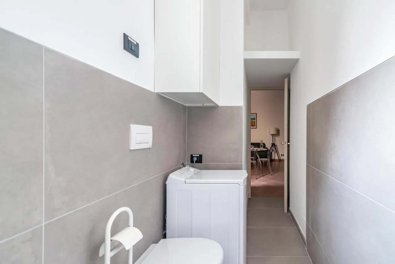 House Of Foscolo - Palazzo Cornazzani - By Host4U Apartment Pavia