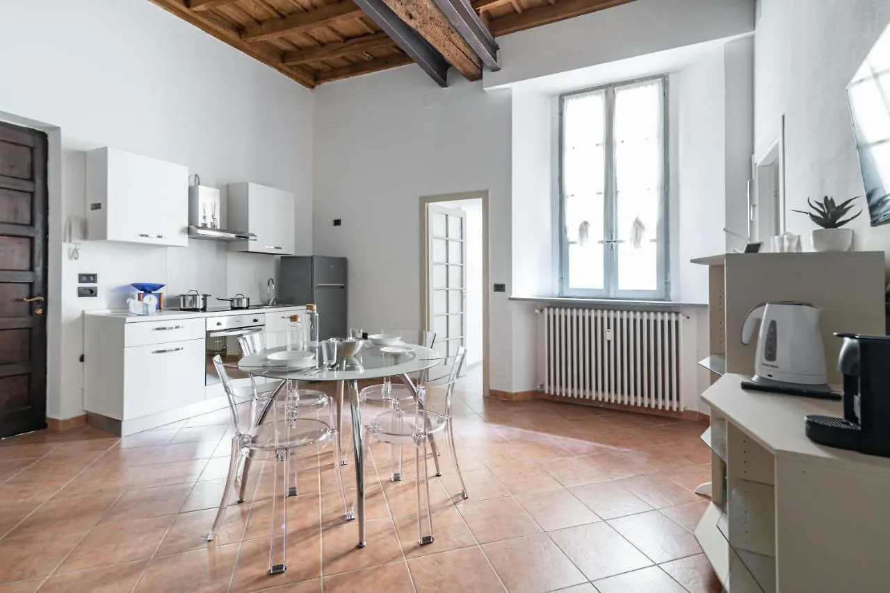 House Of Foscolo - Palazzo Cornazzani - By Host4U Apartment Pavia 0*,