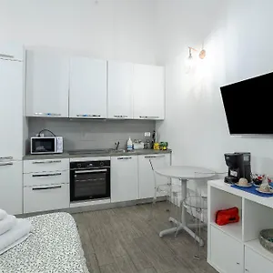 Apartment Luxury {fuga Romantica } Ponte Coperto, Pavia